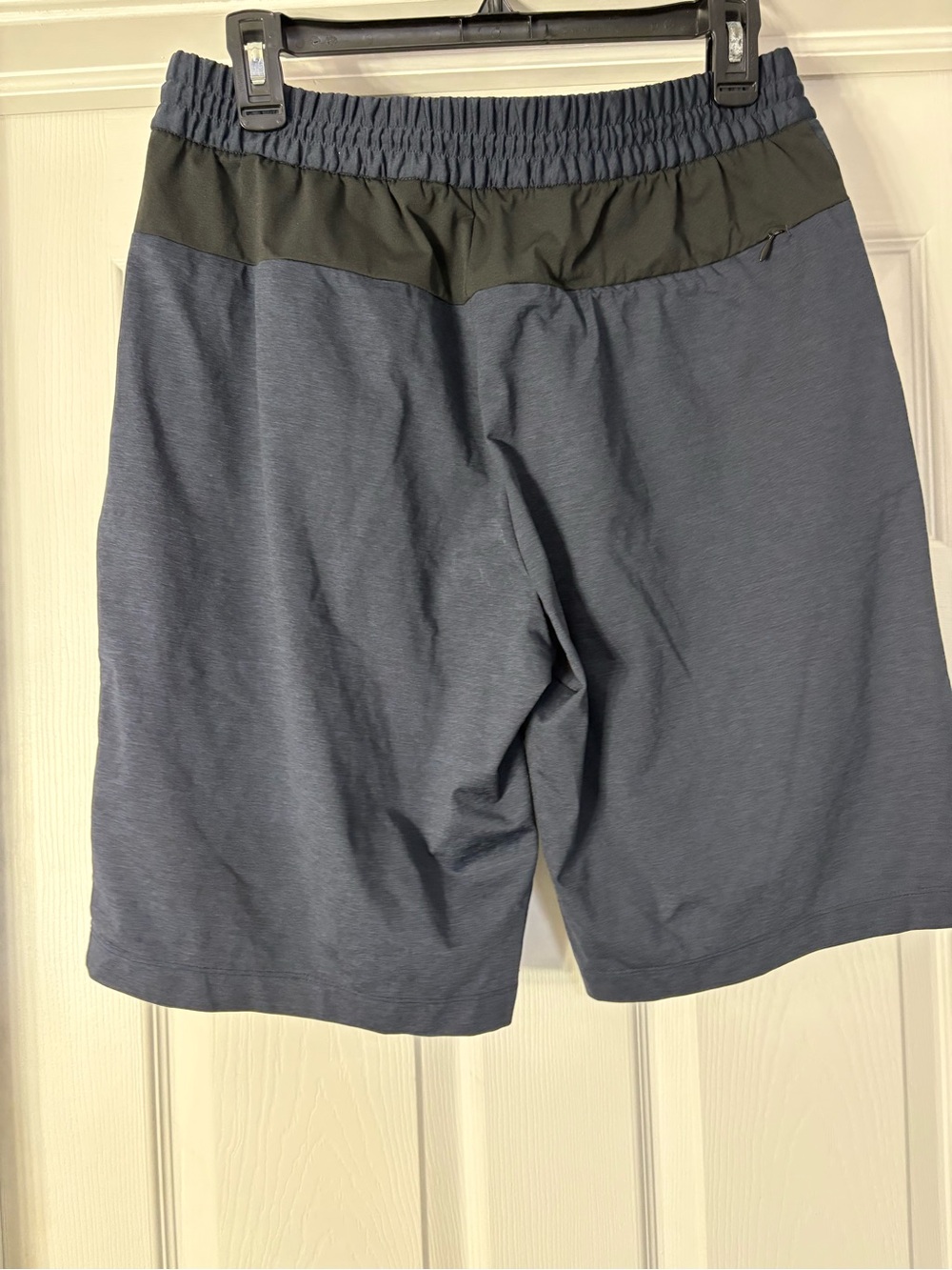 Uniqlo Men's Athletic Shorts in Blue with Black Waistband